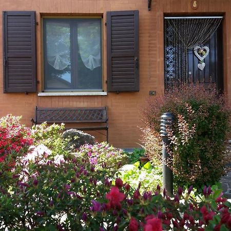 B&B Accanto Al Focolare 2 Удине Екстериор снимка