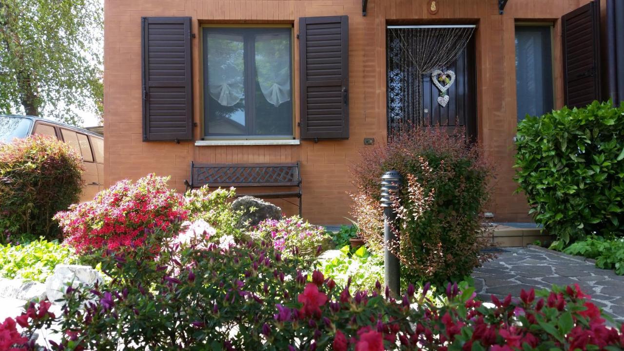 B&B Accanto Al Focolare 2 Удине Екстериор снимка