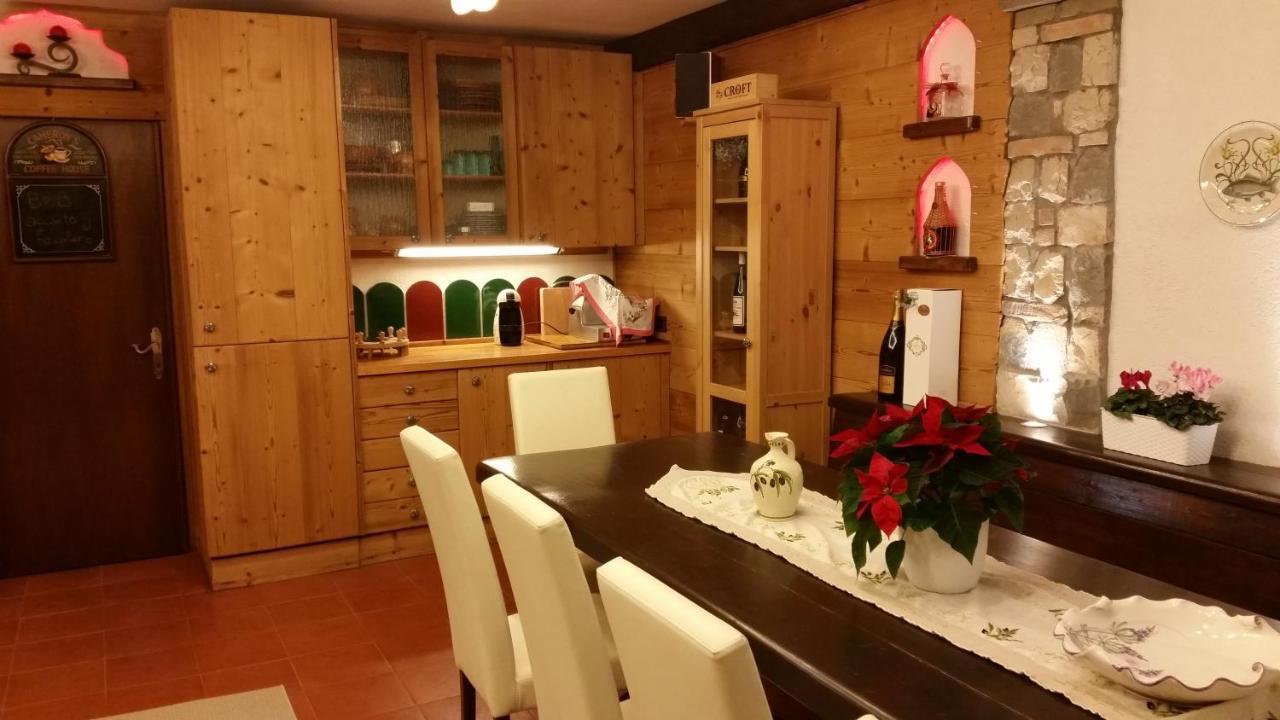 B&B Accanto Al Focolare 2 Удине Екстериор снимка