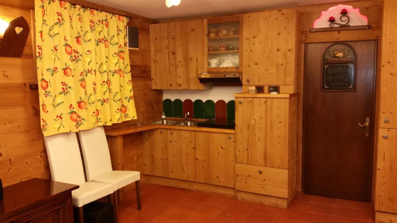 B&B Accanto Al Focolare 2 Удине Екстериор снимка