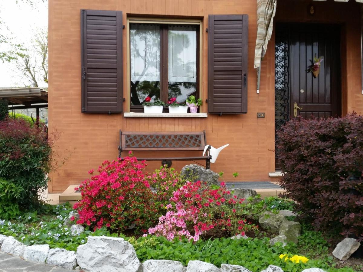 B&B Accanto Al Focolare 2 Удине Екстериор снимка
